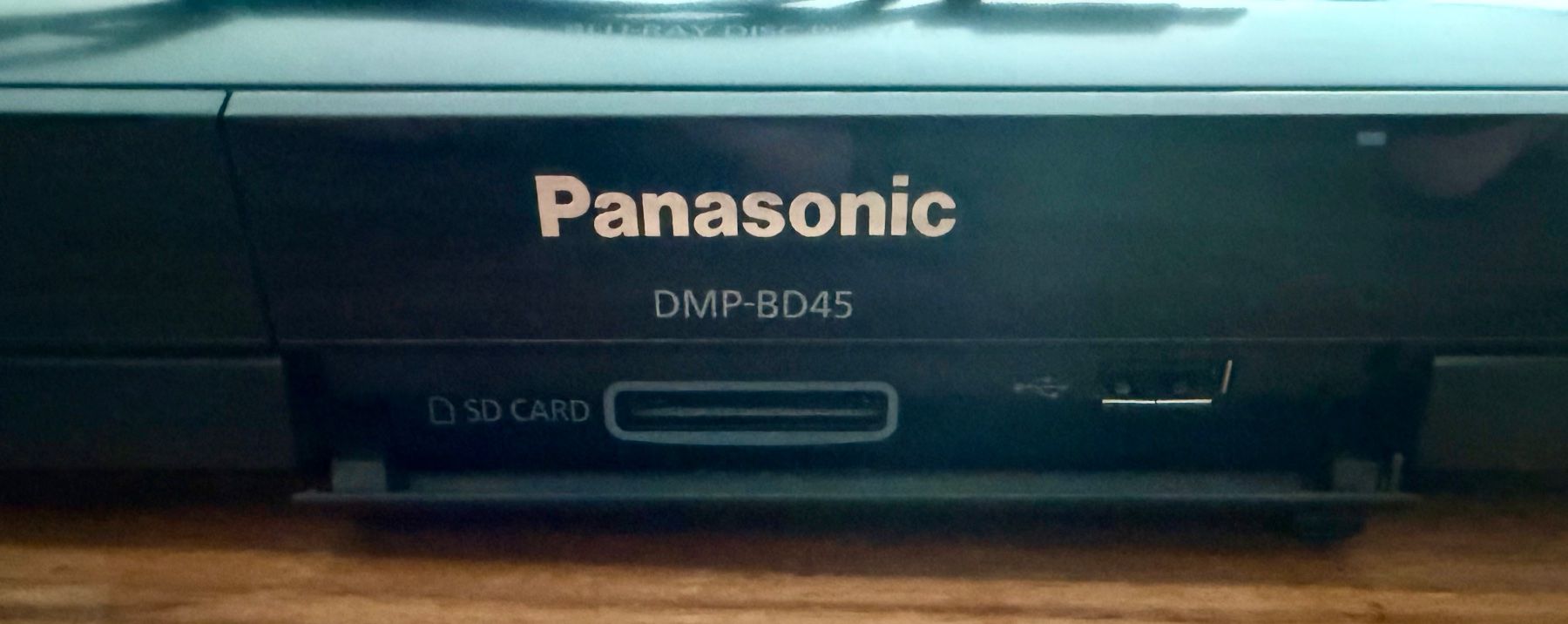 Panasonic Systèmes audio & multimédias: Panasonic DMP-BD45 / BluRay, USB, SD Player – D'occasion à Buchrain par Crocuta_Crocuta 1