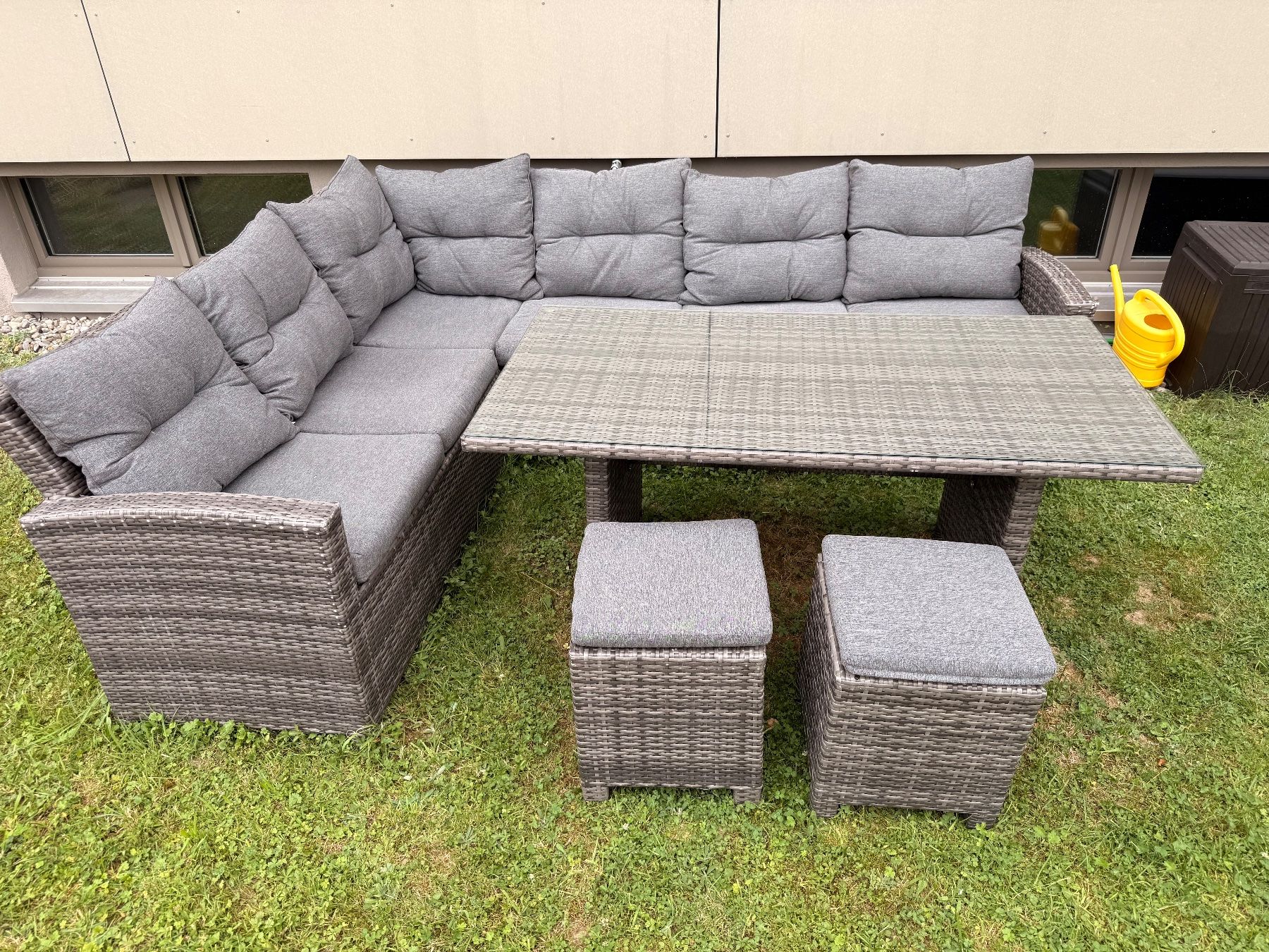 Set de table et chaises: Grosse Gartenlounge / Polyrattan-Essgruppe mit Tisch – D'occasion à Gossau SG par mat_59hs 3