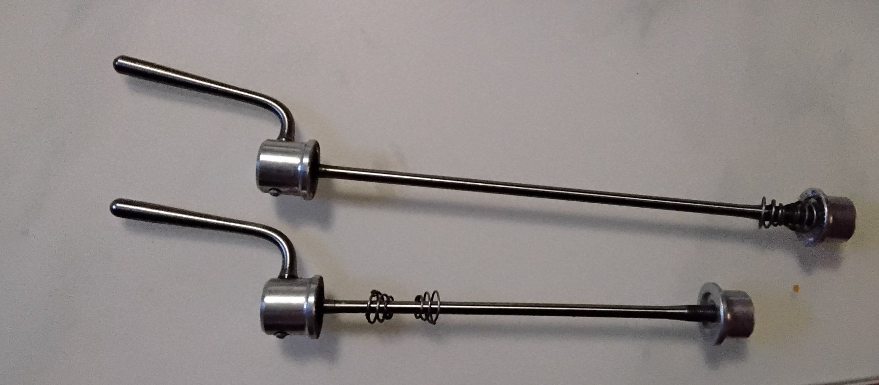 Pezzi di ricambio: Tune Titan Schnellspanner 100/135mm – Usato da Lohn-Ammannsegg venduto da analogis