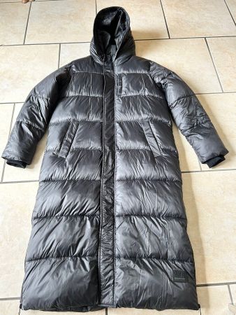 NEU - Herren-Wintermantel, wattiert, schwarz, sehr lang, S