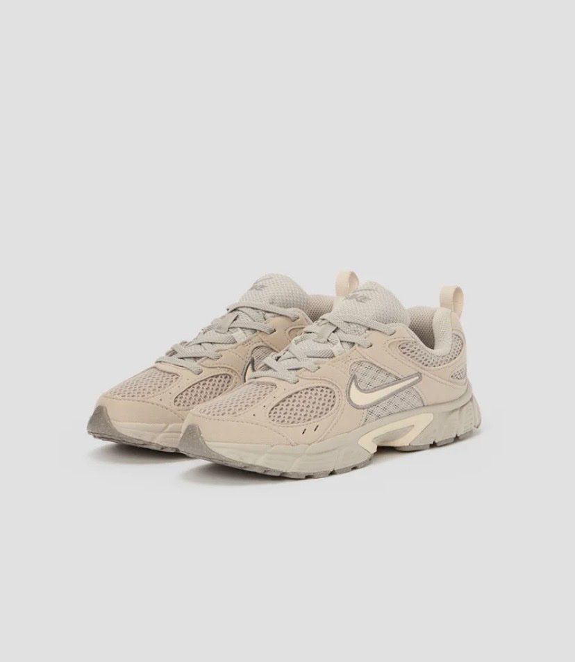Nike Scarpe per ragazzi: Nike Turnschuhe Gr. 35 NEU – Nuovo e nell'imballaggio originale da Waltenschwil venduto da hansnine 7
