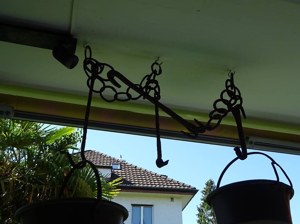 Vasi per fiori: 2 Kupferkessel mit Ketten – Usato da Wallisellen venduto da 125271 2
