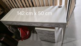 Schreibtisch mit Schubladen, weiss mit Marmor-Optik