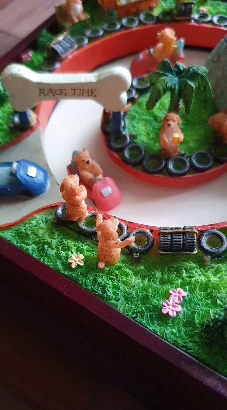 Boîtes à musique: Spieldose Race Time – D'occasion à Kreuzlingen par Rschweiz1 5
