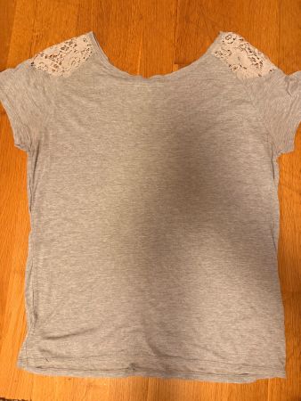 Damen T-Shirt Grau Grösse M mit Spitze
