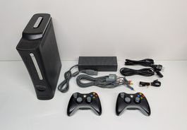 Microsoft Xbox 360 Elite mit 2 Controller
