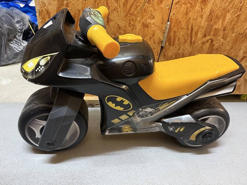 Veicoli per bambini: Moto in plastica  – Usato da Locarno venduto da cve_k9h2