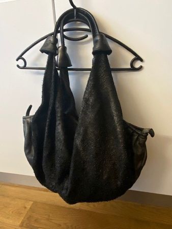 Schwarze exklusive Handtasche, Leder, Via California Milano