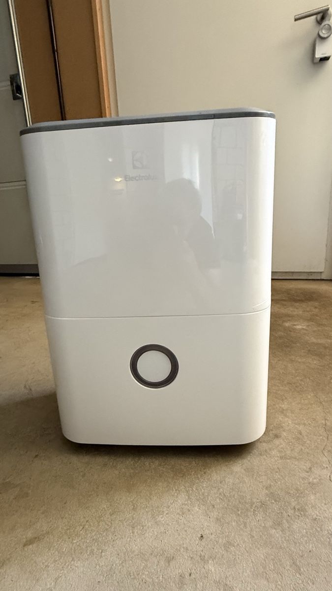 Electrolux Deumidificatori: Luftentfeuchter Elektrolux – Nuovo (secondo la descrizione) da Schlatt ZH venduto da Christian031962