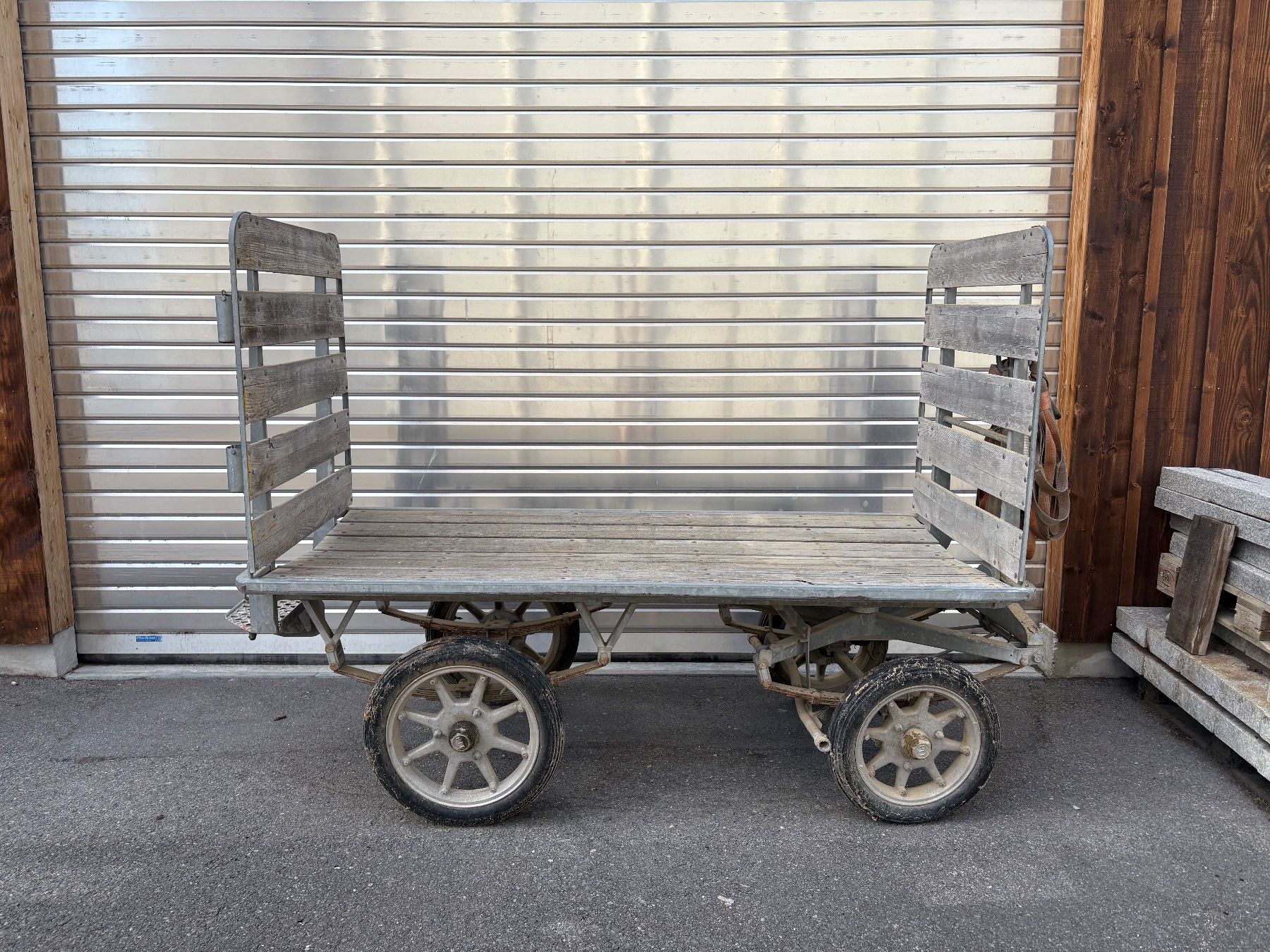 Anhänger: Alter Packetwagen der Post – Gebraucht aus Luzern von wEwEI 1