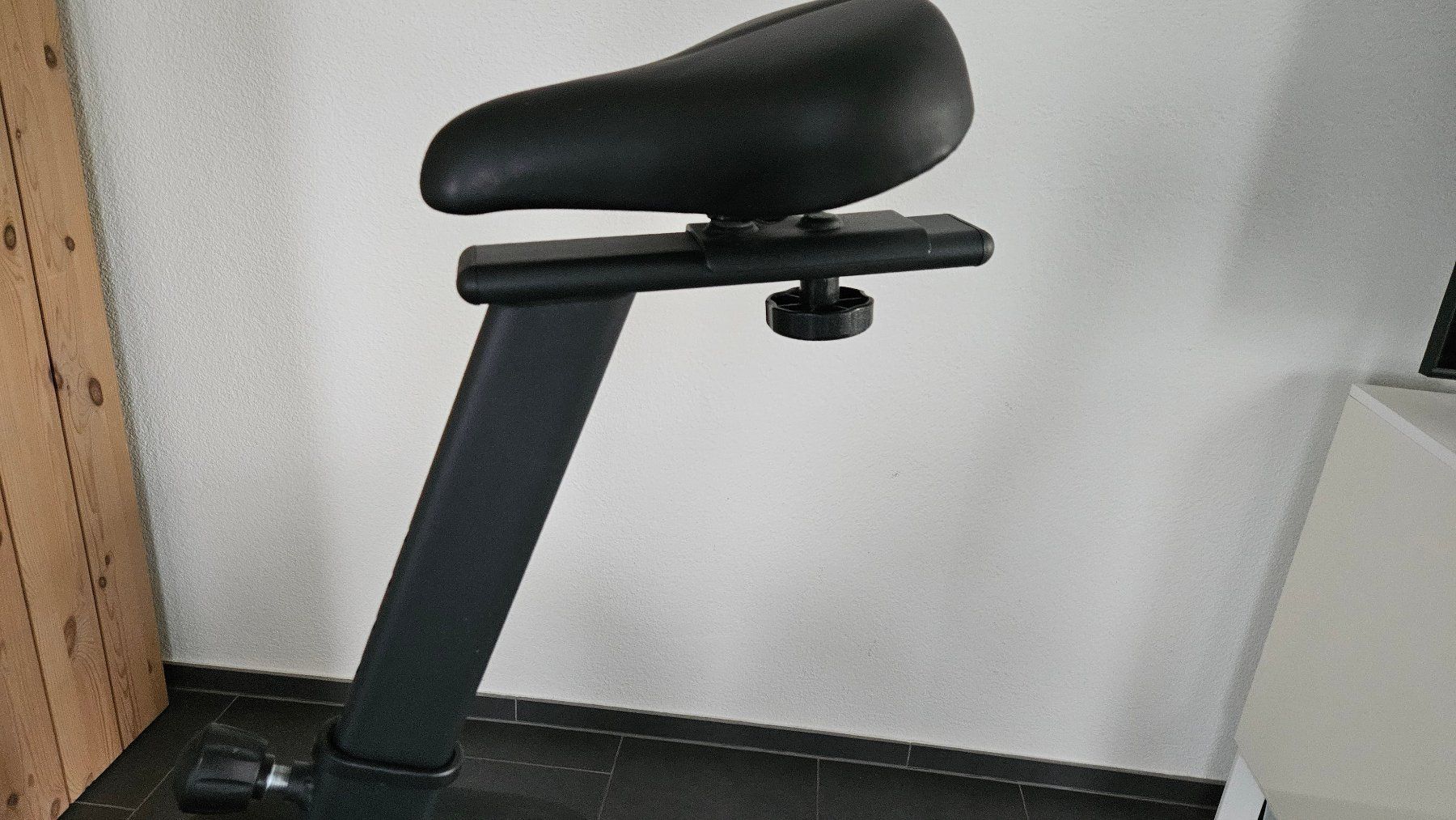 Hometrainer: Ergometer Cardio XT6 BT – Gebraucht aus Goldach von Koland2 6