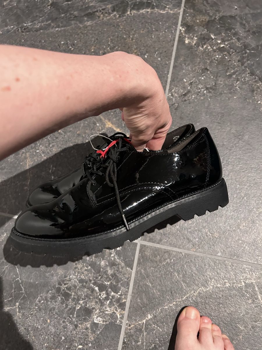 Tamaris Scarpe da donna: Tamaris Lack-Schuhe Gr 38  – Nuovo (secondo la descrizione) da Kleinandelfingen venduto da Doratschikov 2