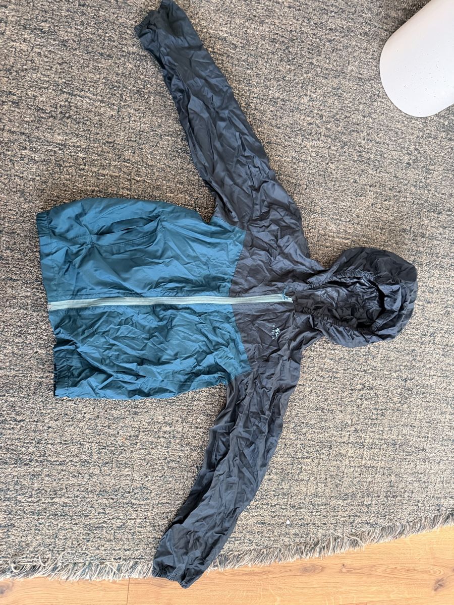 Decathlon Giacche & Cappotti: Quechua Jacket size 8-9 years Decathlon NEW – Nuovo e nell'imballaggio originale da Männedorf venduto da iza04 4