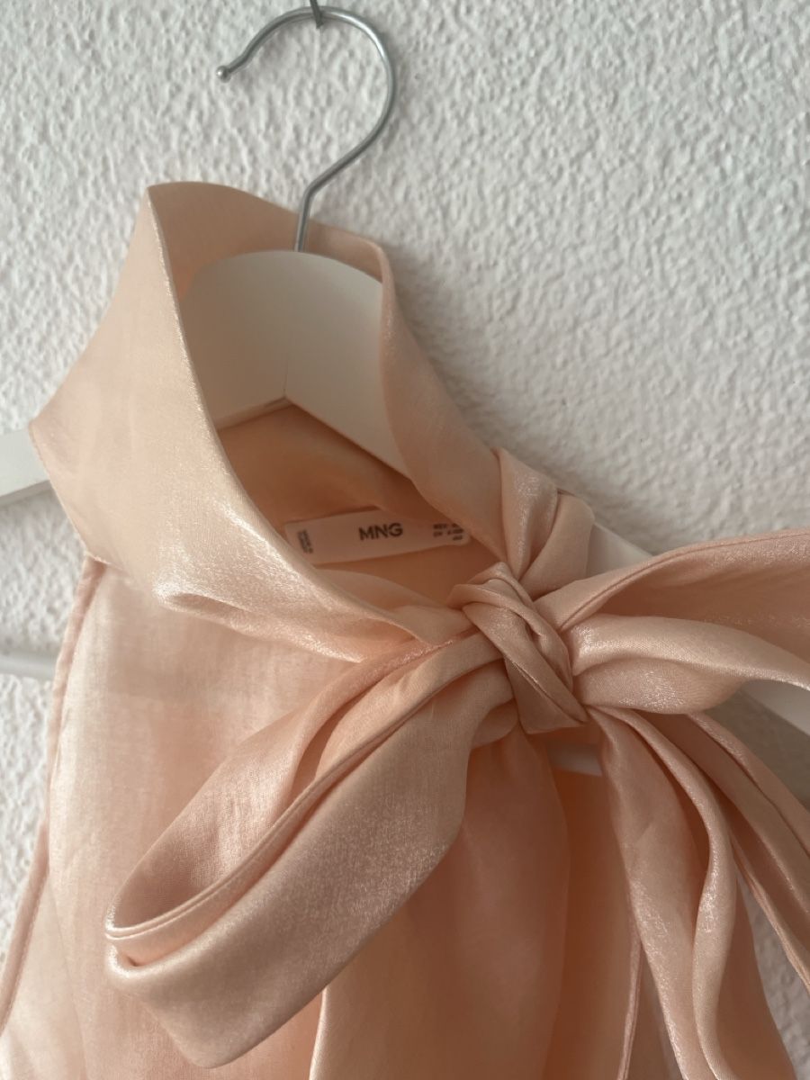 Mango Top: pinkes Top mit Schleiffe am Hals – Usato da Andwil SG venduto da sas_m9tn 1