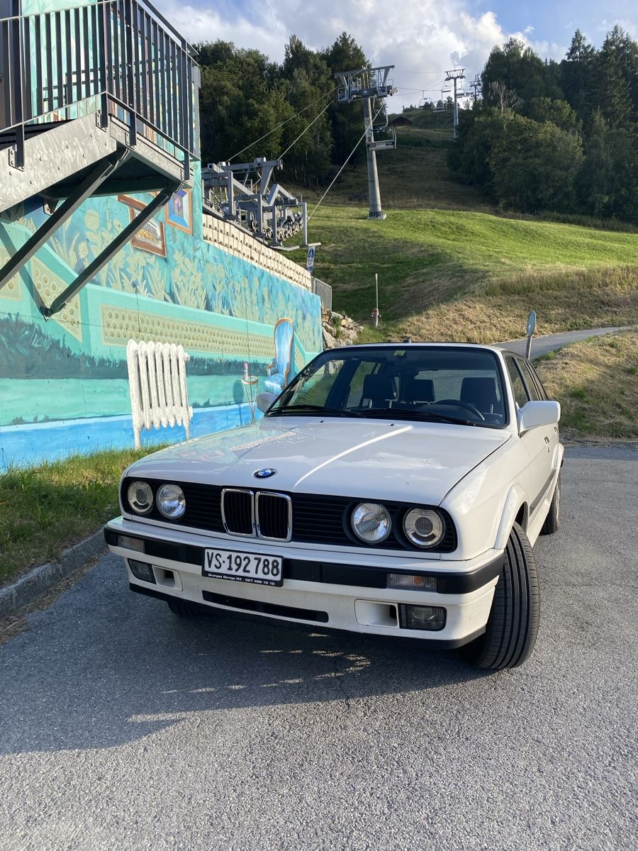 BMW Autos: BMW E30 325 IX Touring  – Gebraucht aus Sierre von GML