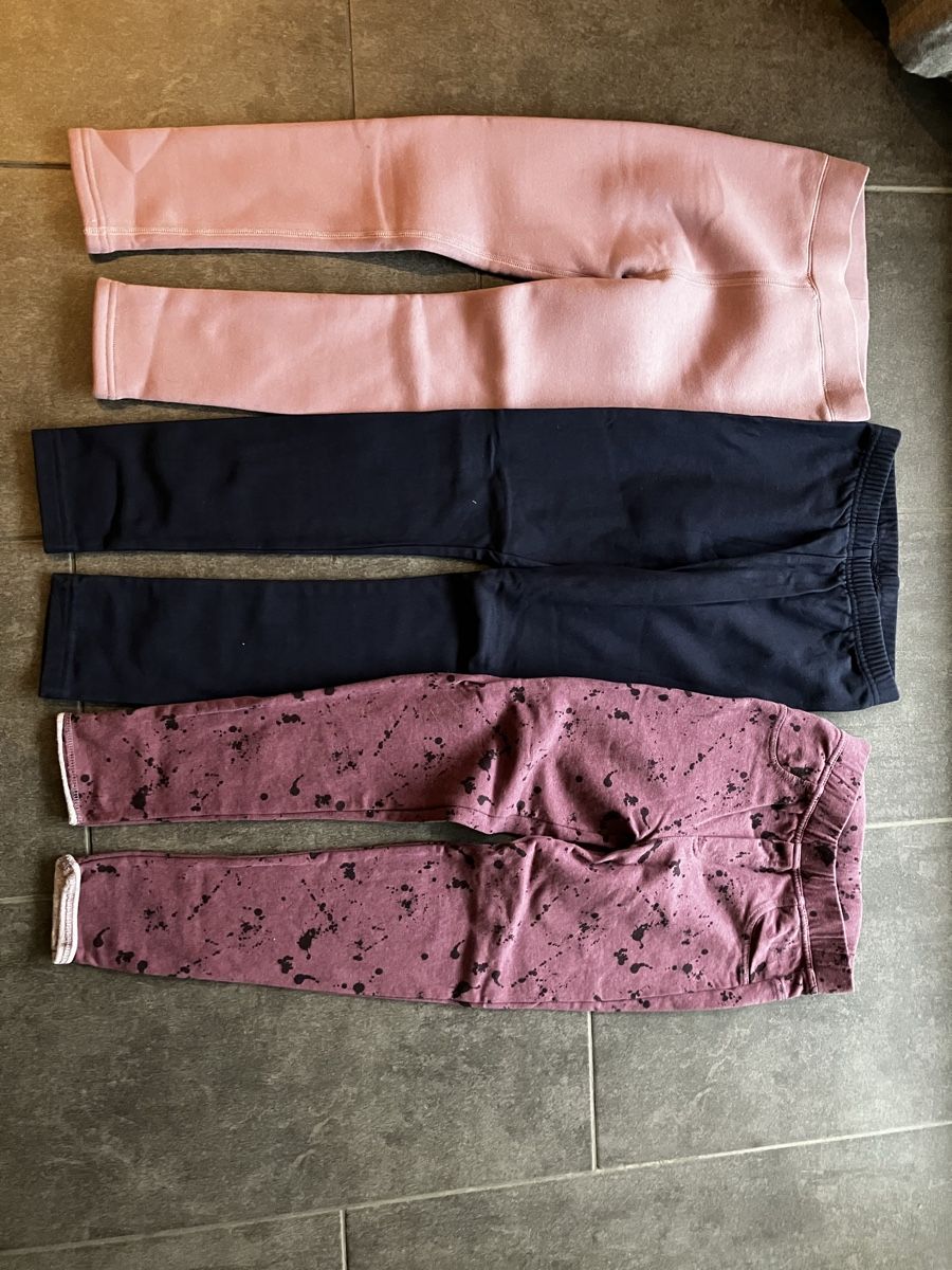 Kleiderpakete & -sets: Winter Leggins Gr. 128 – Gebraucht aus Reigoldswil von Misa1705