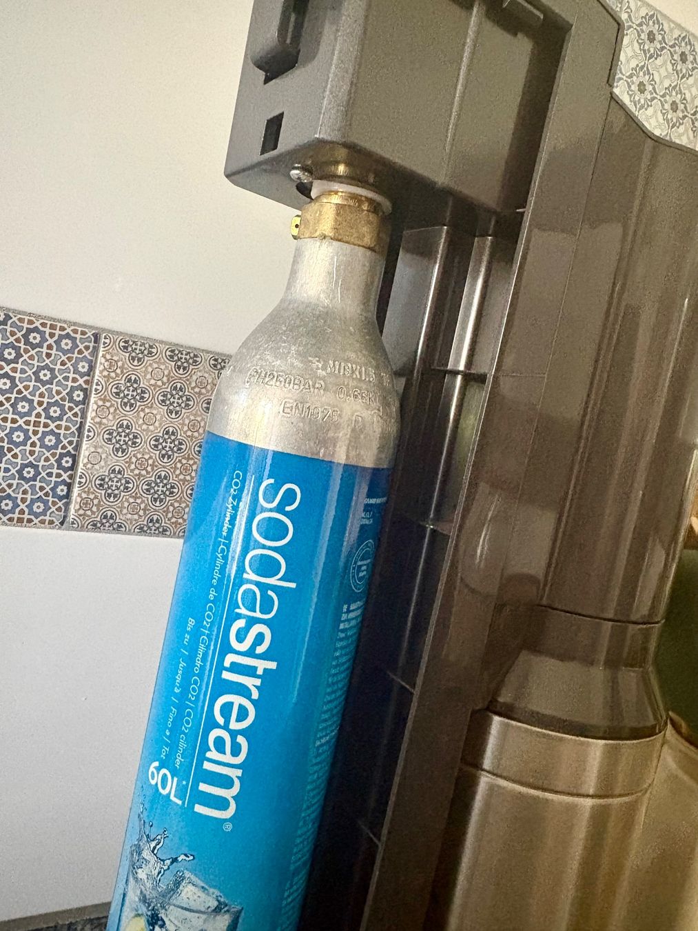 Sodastream Elettrodomestici da cucina: Sodastream 🫧 Inkl. 2 Glaskaraffen – Usato da Flums venduto da Sonderegger1985 4