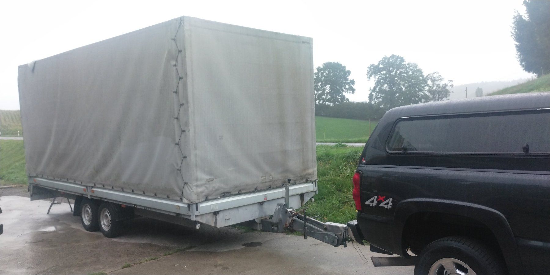 Humbaur Rimorchi: Anhänger mit Blachengestell Occ. – Usato da Alterswil FR venduto da pipo048