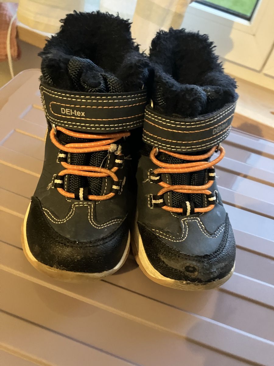 Scarpe per ragazzi: Winterschuhe 23 – Usato da Uster venduto da Usterhalde