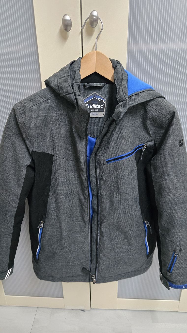 Killtec Vestes & Manteaux: Veste de ski Killtec gris bleu taille 152 – D'occasion à Valeyres-sous-Rances par Untitled