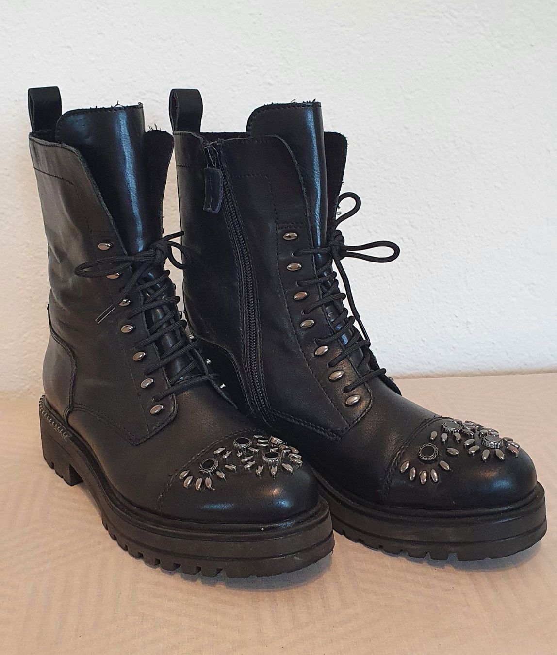 Tamaris Scarpe da donna: TAMARIS LEDER STIFELETTEN gr.38 – Usato da Niederbipp venduto da fashionfuchs 1
