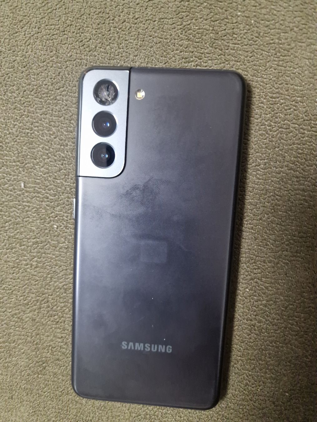 Samsung Handys / Smartphones: S21 5G 256GB – Gebraucht aus Moosleerau von babynaz 1