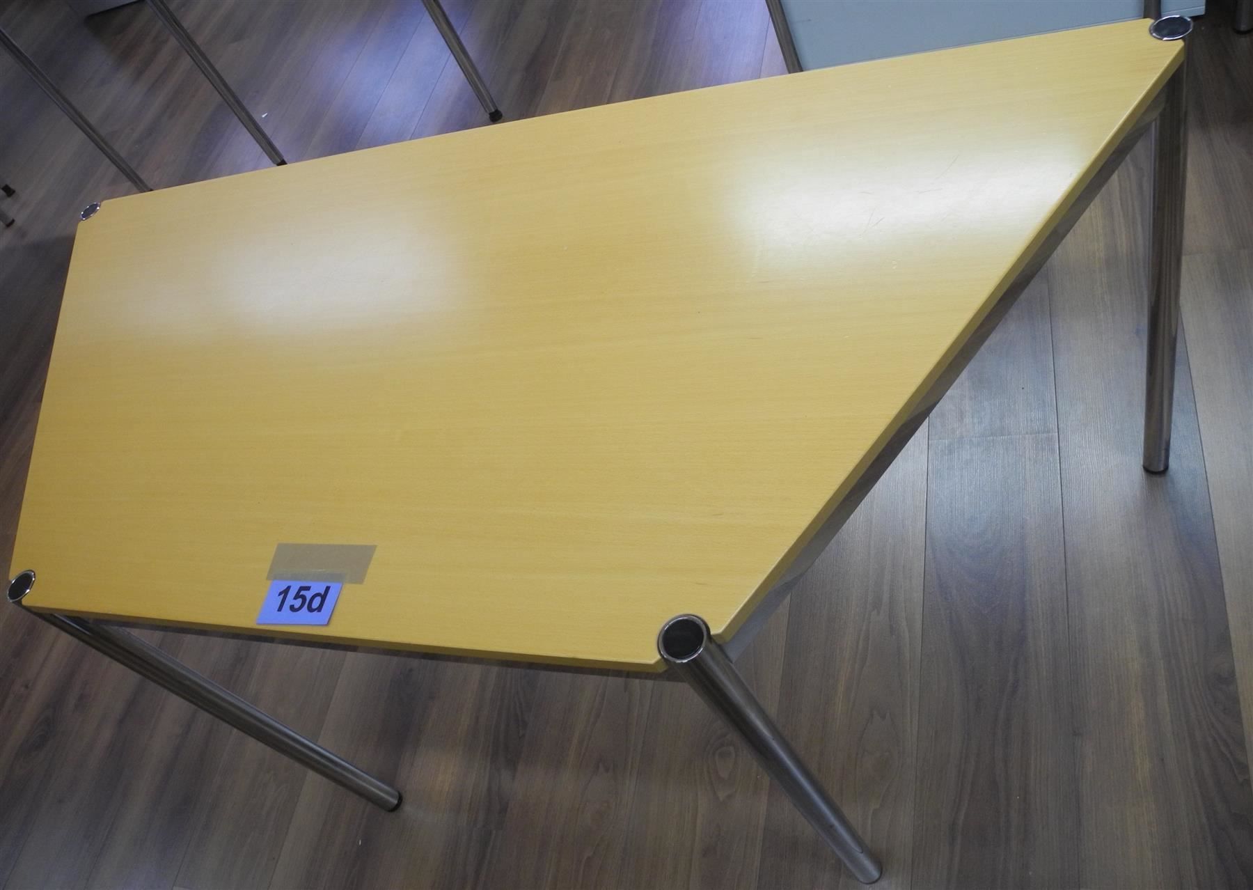 USM Scrivanie: USM Haller Bürotisch, Nr. 15d – Usato da Kottwil venduto da Crazyrolf