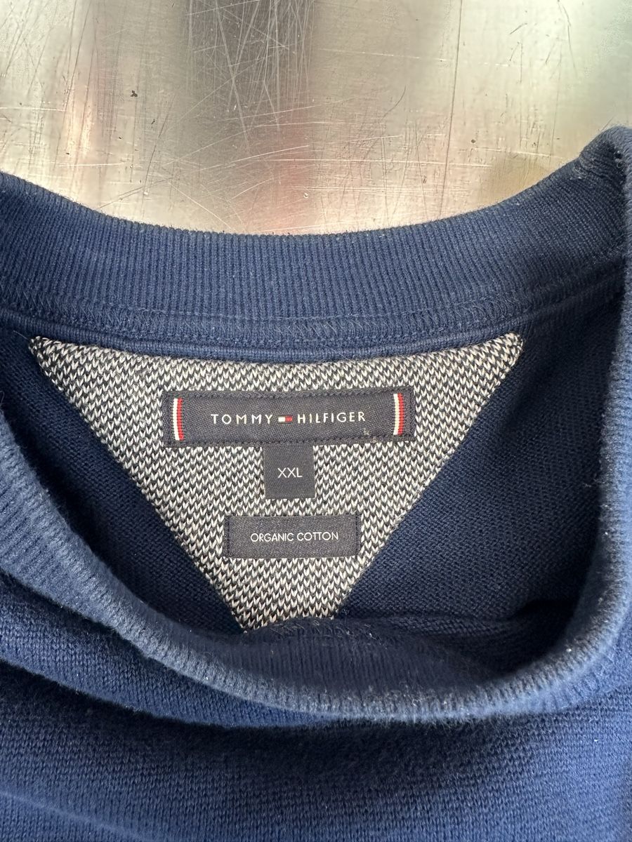 Tommy Hilfiger Maglioni & Felpe: Herren Pullover Tommy Hilfiger blau – Usato da Schwende venduto da weesli 1
