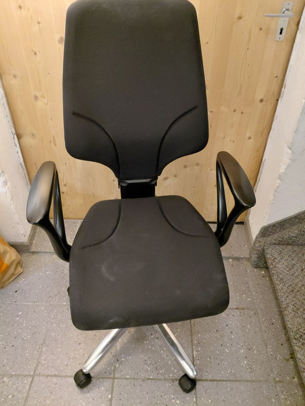 Stühle: Bürostuhl – Gebraucht aus Gossau SG von Zelte 1