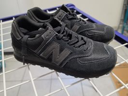New Balance, schwarz