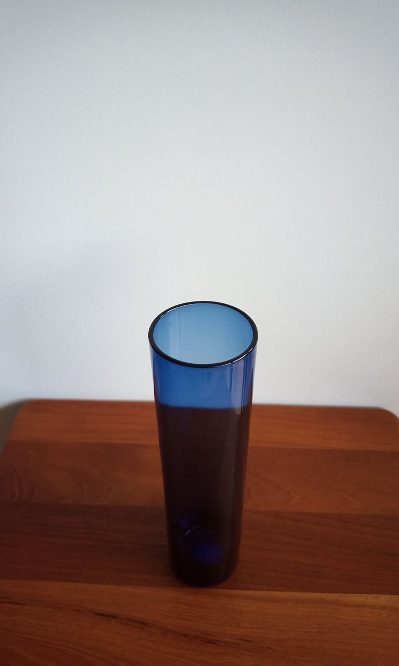 Vasen & Gefässe: Sarner-Glas-Vase, 1970er Jahre – Gebraucht aus Worblaufen von AINO-room 1