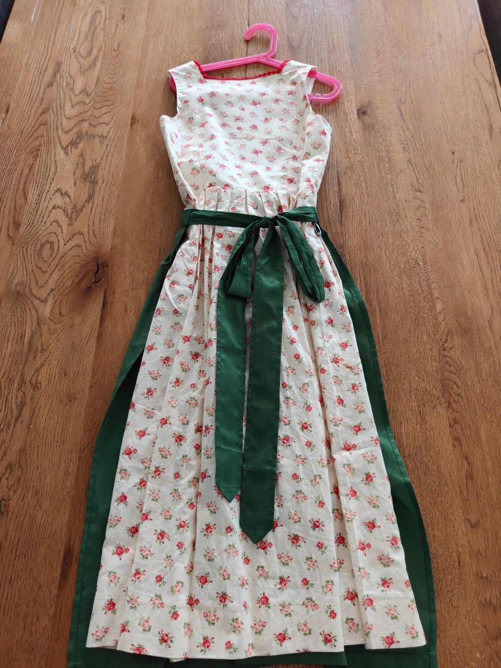 Vestiti & Gonne: Original bayerisches Dirndl, Kinder/Mädchen, Grösse 146 – Usato da Jona venduto da nocardiafarcinica 3