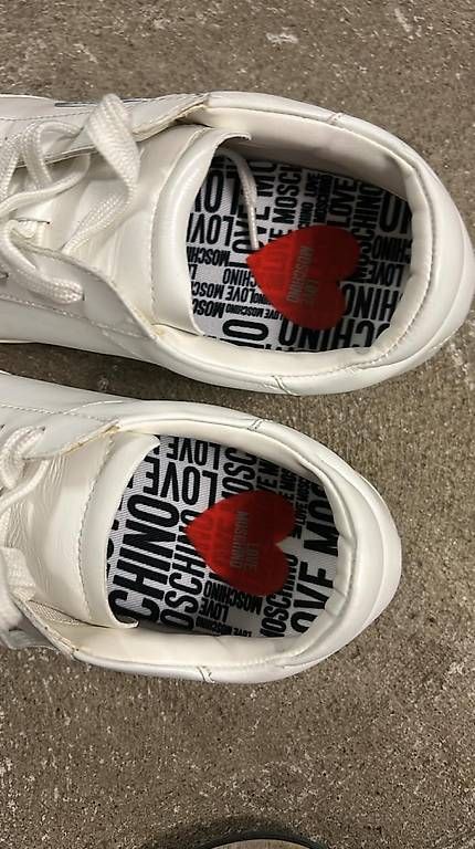 Scarpe da donna: Scarpe Moschino – Usato da Bellinzona venduto da SammlerTI 2