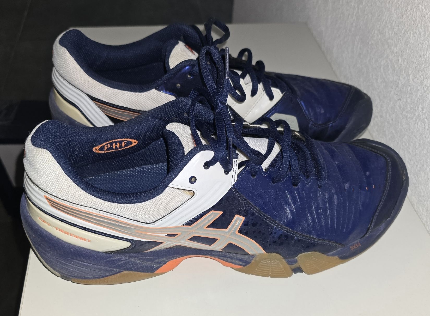 Asics Scarpe da uomo: Asics 46 bleues en excellent état  – Usato da Champlan venduto da Sgosteli 1
