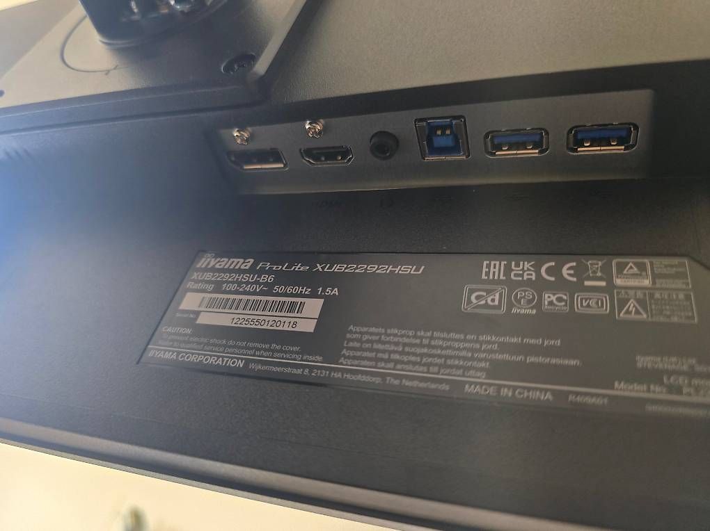 Ecrans: Monitor iiyama ProLite XUB2292HSU 21.5" – D'occasion à Zug par glebehouse 3