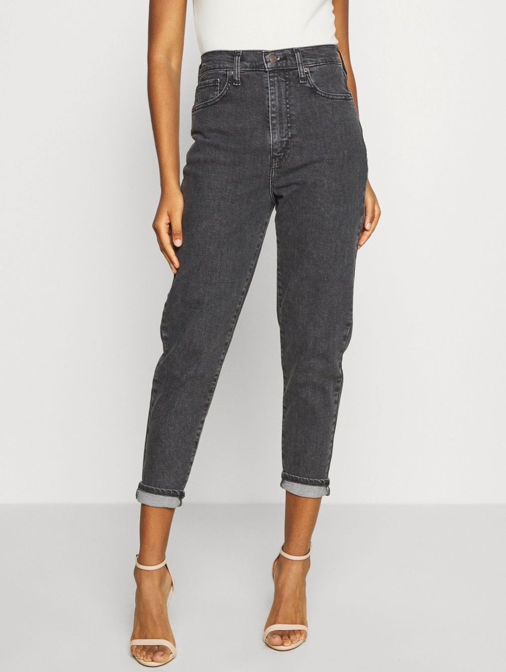 Levi's Jeans: Schwarze Levi's Mom Jeans, Grösse 29/29 – Nuovo (secondo la descrizione) da Zürich venduto da romcam