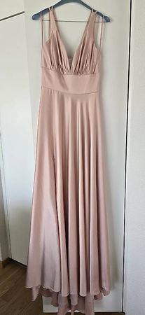 Traumhaftes Abendkleid in rosa Grösse L