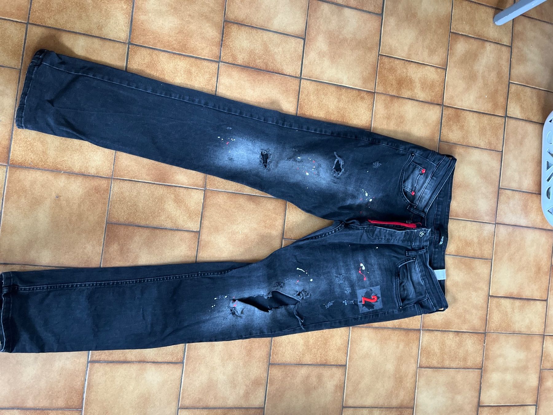 Jeans: Pantalon noir Icon Taille 36 pose 46 doryan – Usato da Veyrier venduto da kimedovapa 1