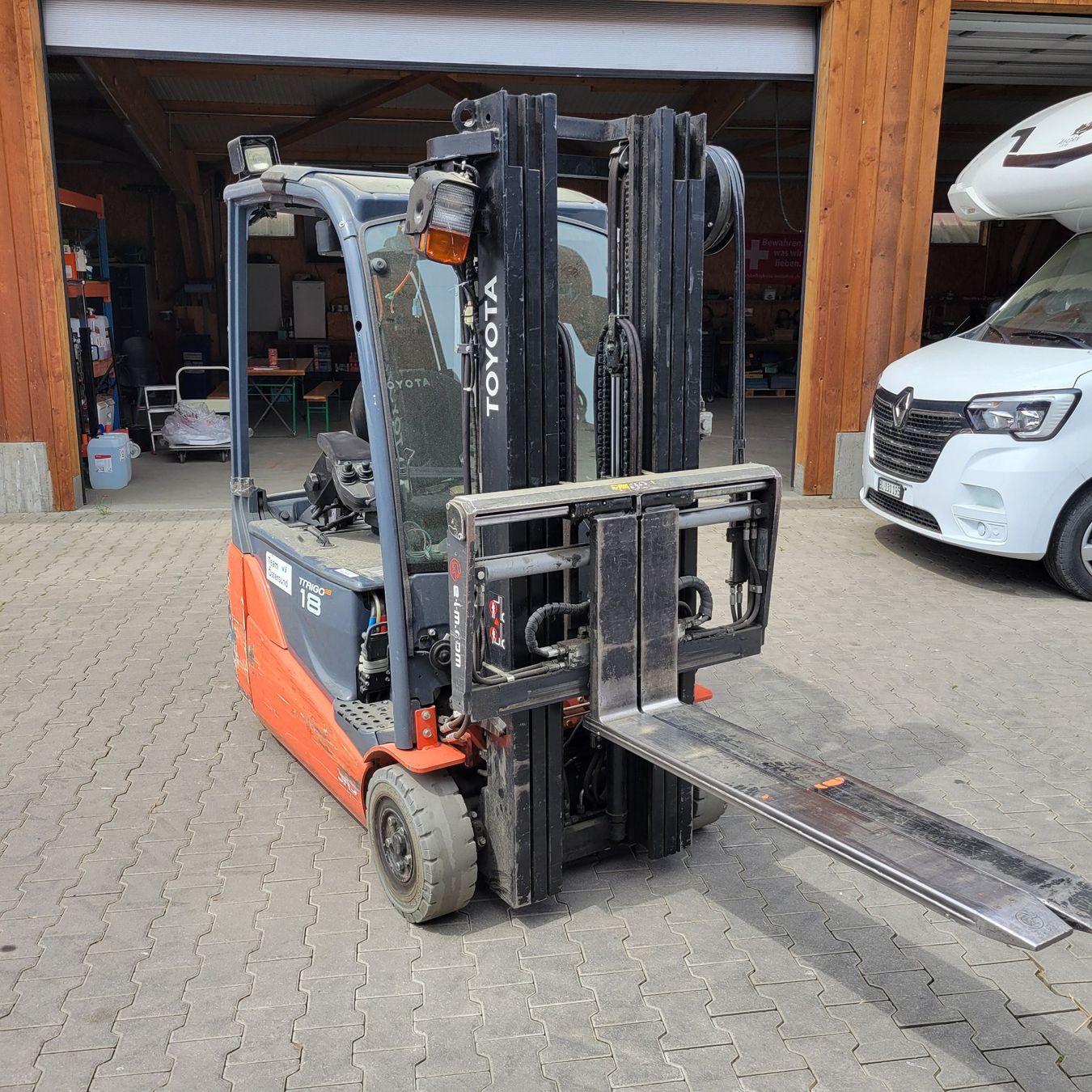 Toyota Carrelli elevatori e a forche: Elektro-Stapler – Usato da Ettingen venduto da zimmi07 7