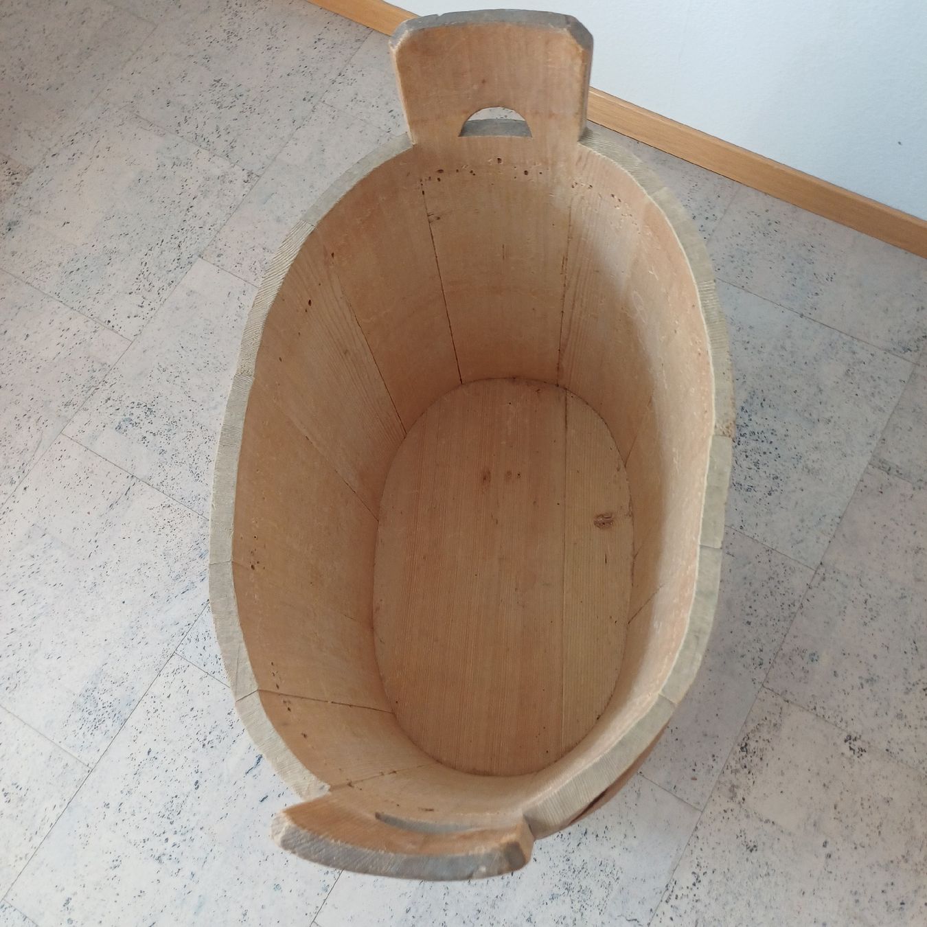 Sonstiges für Haushalt & Wohnen: Ovales Holzgefäss mit Deckel – Gebraucht aus Trimmis von grrose 3