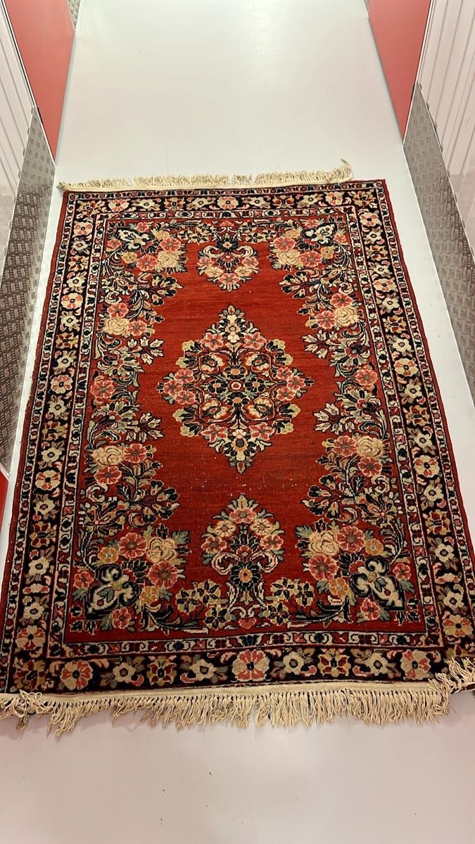 Teppiche: Persian Carpet Antique – Gebraucht aus Nyon von jac_zxj6