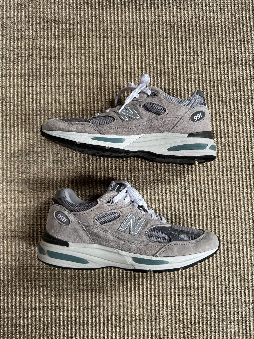 New Balance Scarpe da uomo: New Balance 991V2 – Nuovo (secondo la descrizione) da Coppet venduto da 63psells 1
