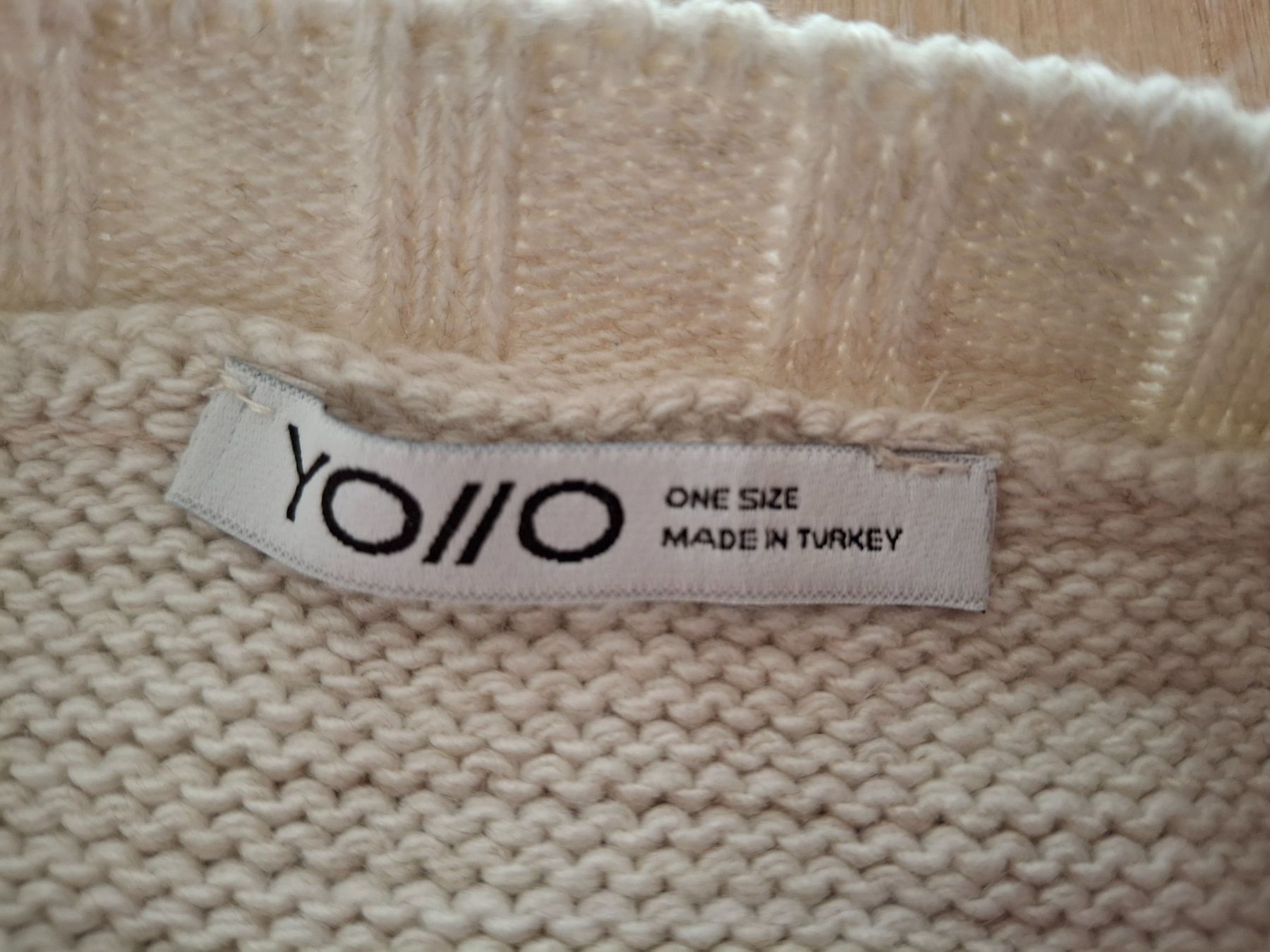 Maglioni & Felpe: Yoiio Strickpullover, One Size, oversize , sehr which. Neu – Nuovo (secondo la descrizione) da Bellikon venduto da MellonCollieMitTwint 2