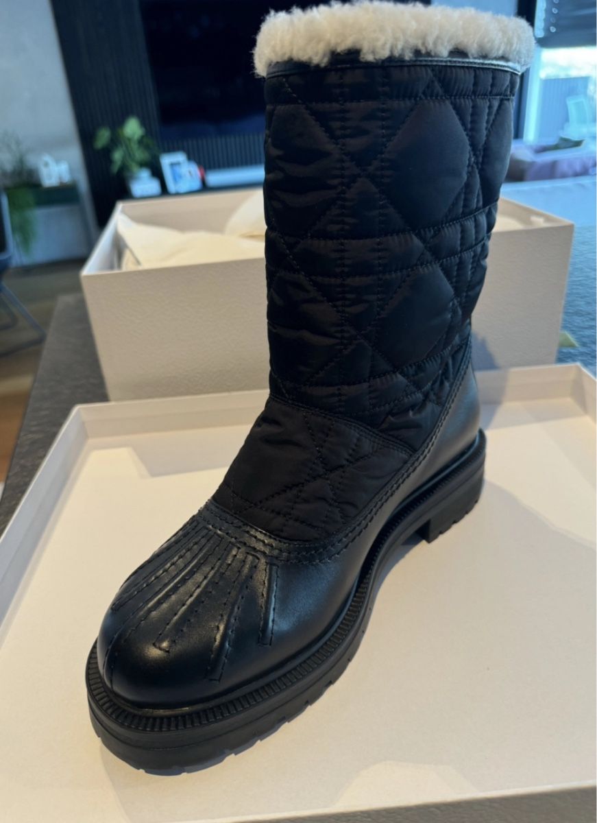 Damenschuhe: Dior – Neu und originalverpackt aus Wollerau von mah_9jrb 2