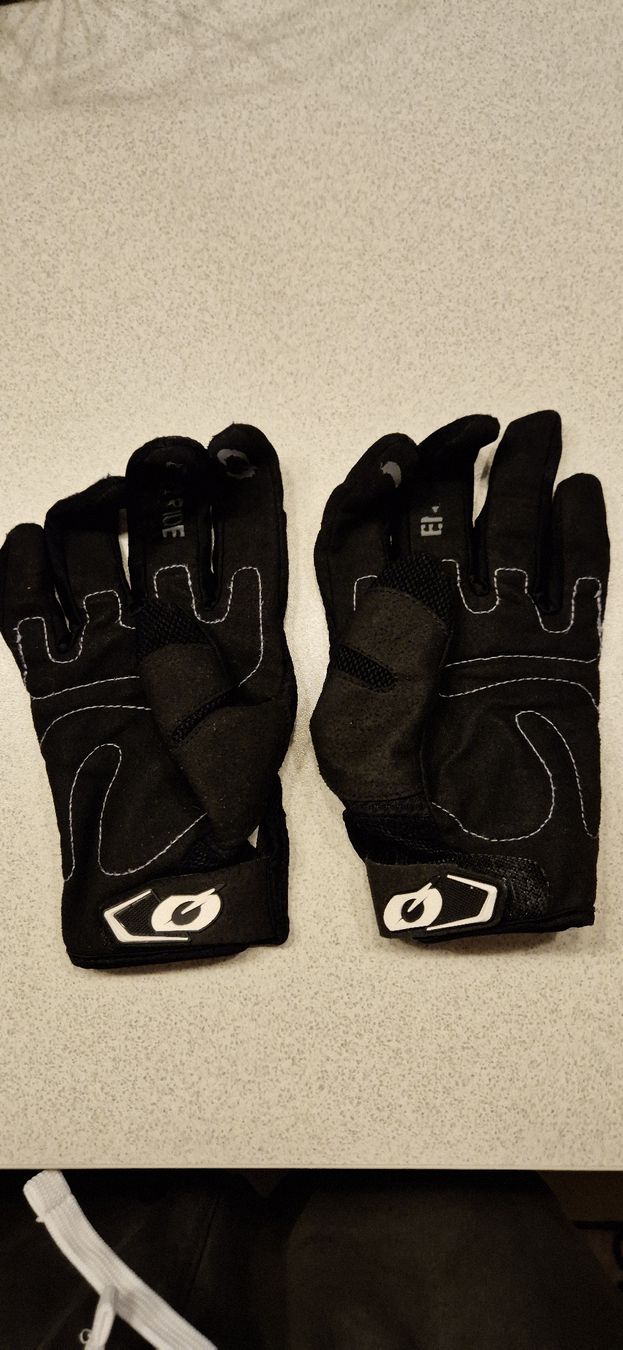Gants & mitaines : Gant o'neal vtt – D'occasion à Cheseaux-Lausanne par stevo85 1