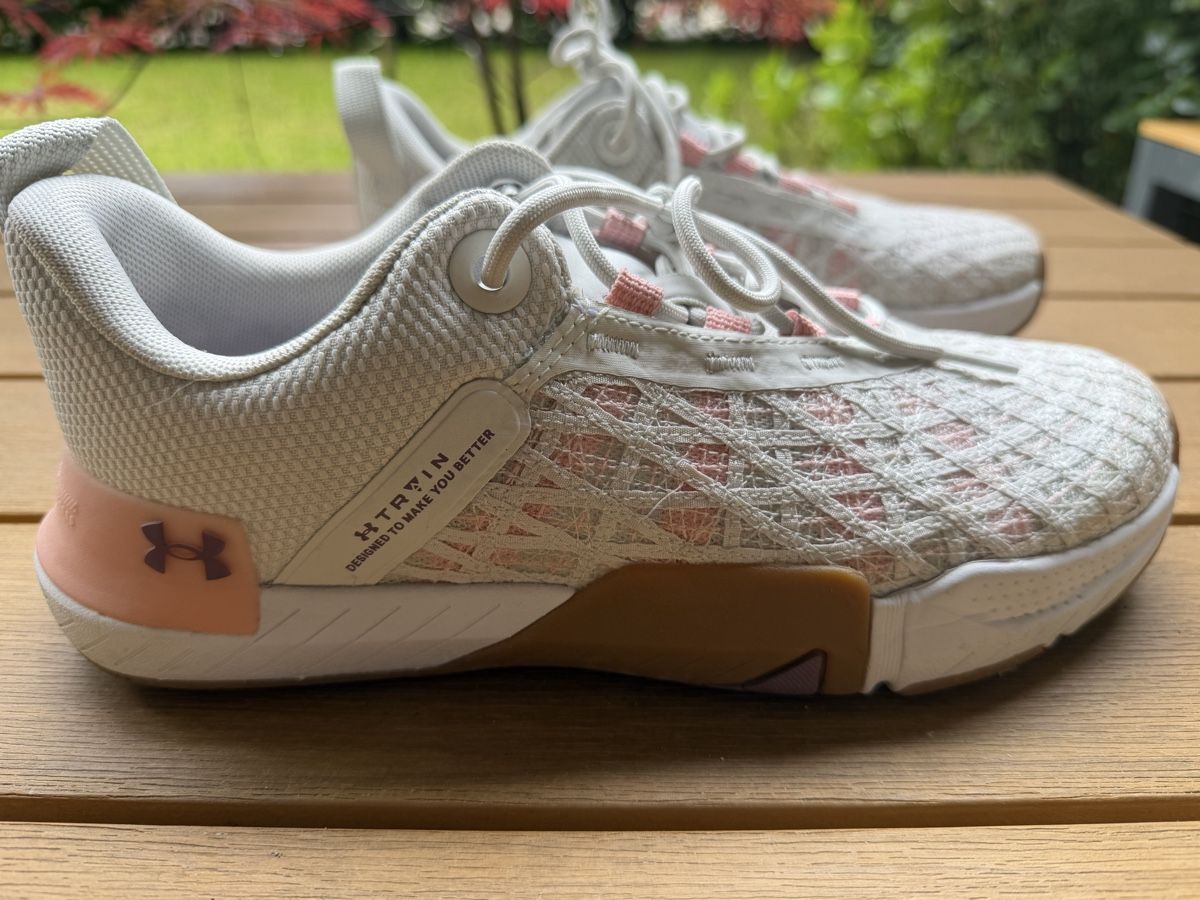 Under Armour Damenschuhe: Under Armour Turnschuh – Gebraucht aus Fällanden von Caramel7 2