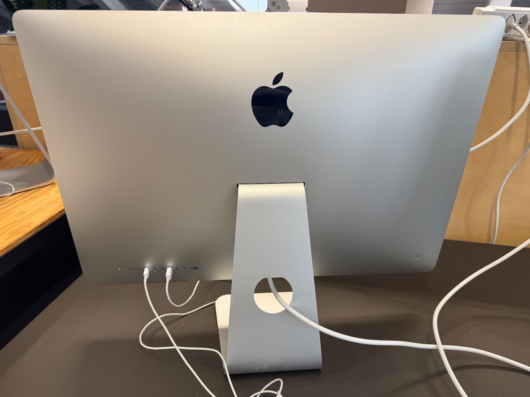 Apple PC: iMac 27 Zoll Retina-Display – Usato da Luzern venduto da MarcMarcMarc 2