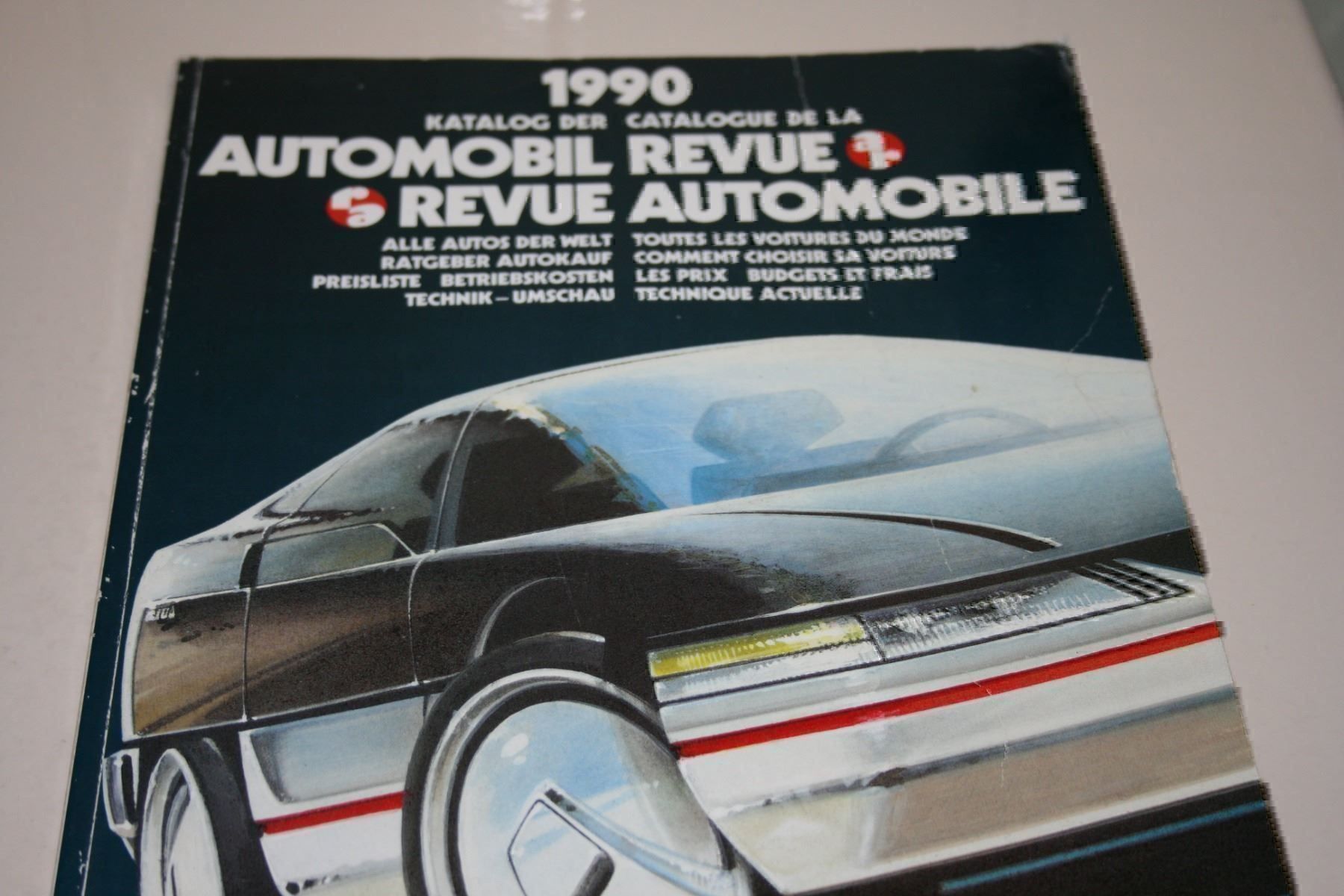 Libri: Catalogue Revue Automobile 1990 – Usato da Le Locle venduto da skycomputer