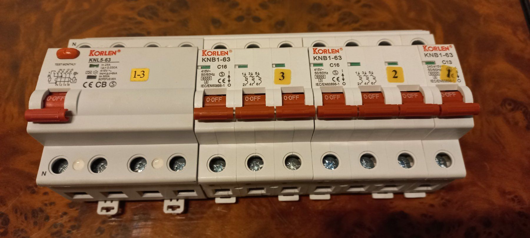 Alimentazione elettrica: Disjoncteur Korlen – Usato da Bofflens venduto da Ptitphilou