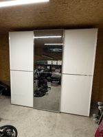 Kleiderschrank mit Spiegelanteil gebraucht